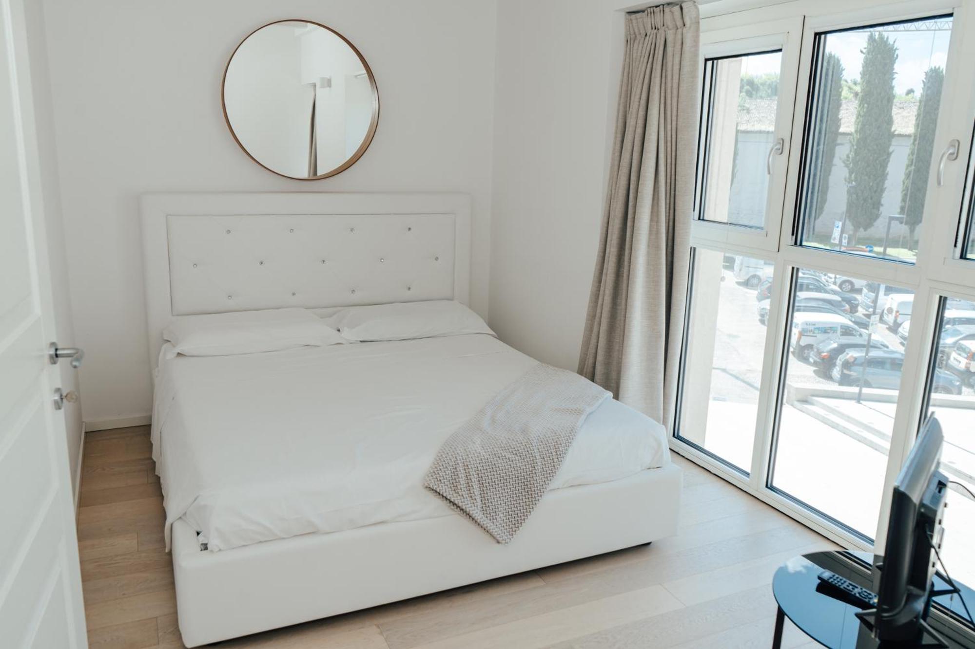 C House Rooms Lake Peschiera del Garda Zewnętrze zdjęcie