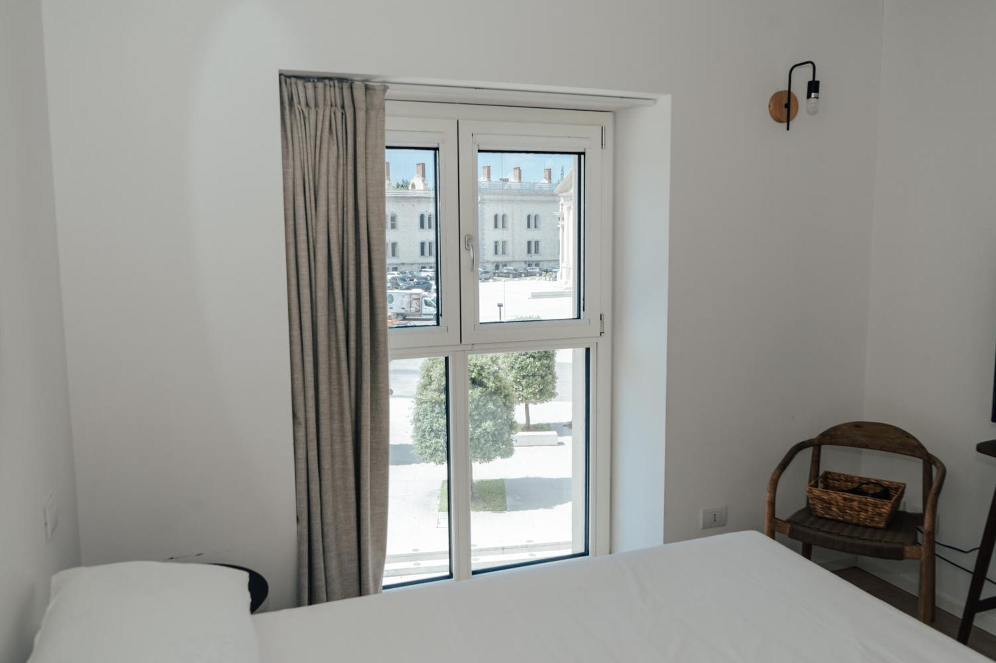 C House Rooms Lake Peschiera del Garda Zewnętrze zdjęcie