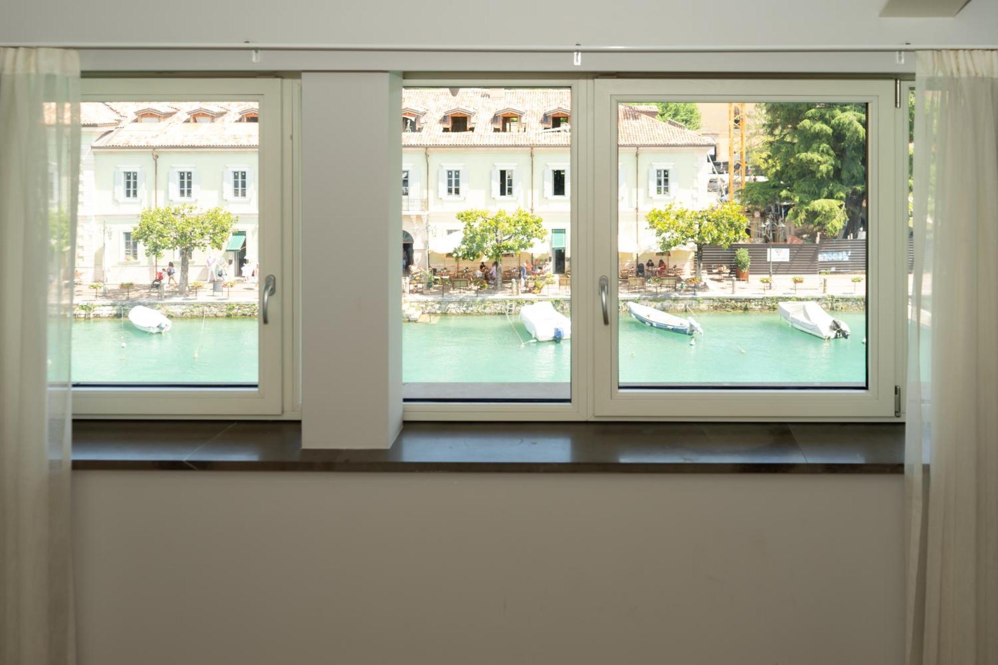 C House Rooms Lake Peschiera del Garda Zewnętrze zdjęcie