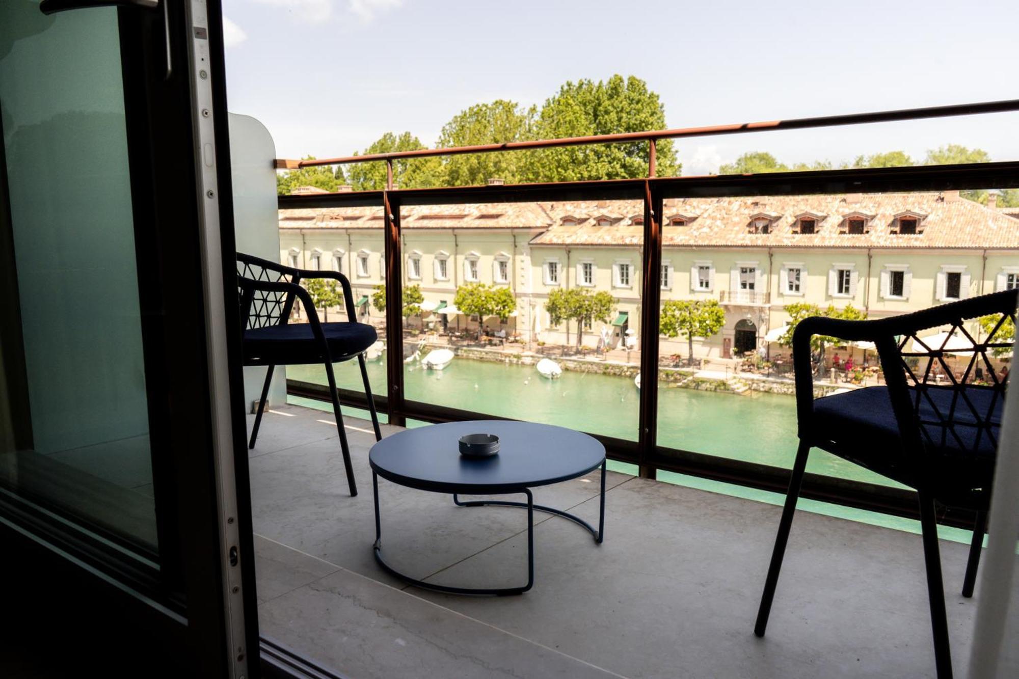 C House Rooms Lake Peschiera del Garda Zewnętrze zdjęcie